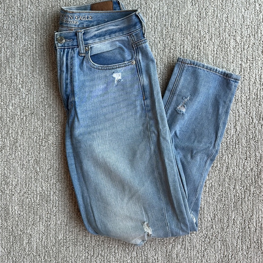 American Eagle Mom Jeans